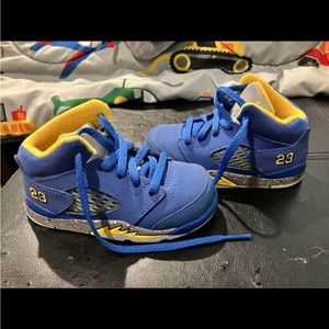 Toddler Air Jordan 5 Retro Laney Royal blue yellow size 7C